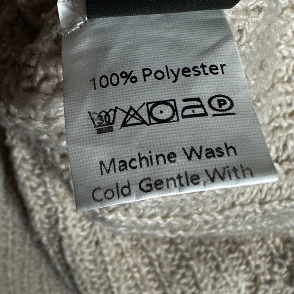 SHEIN Women’s Cardigan Sweater Size L Beige Toggle Closure Pockets Long Sleeve - Picture 6 of 7